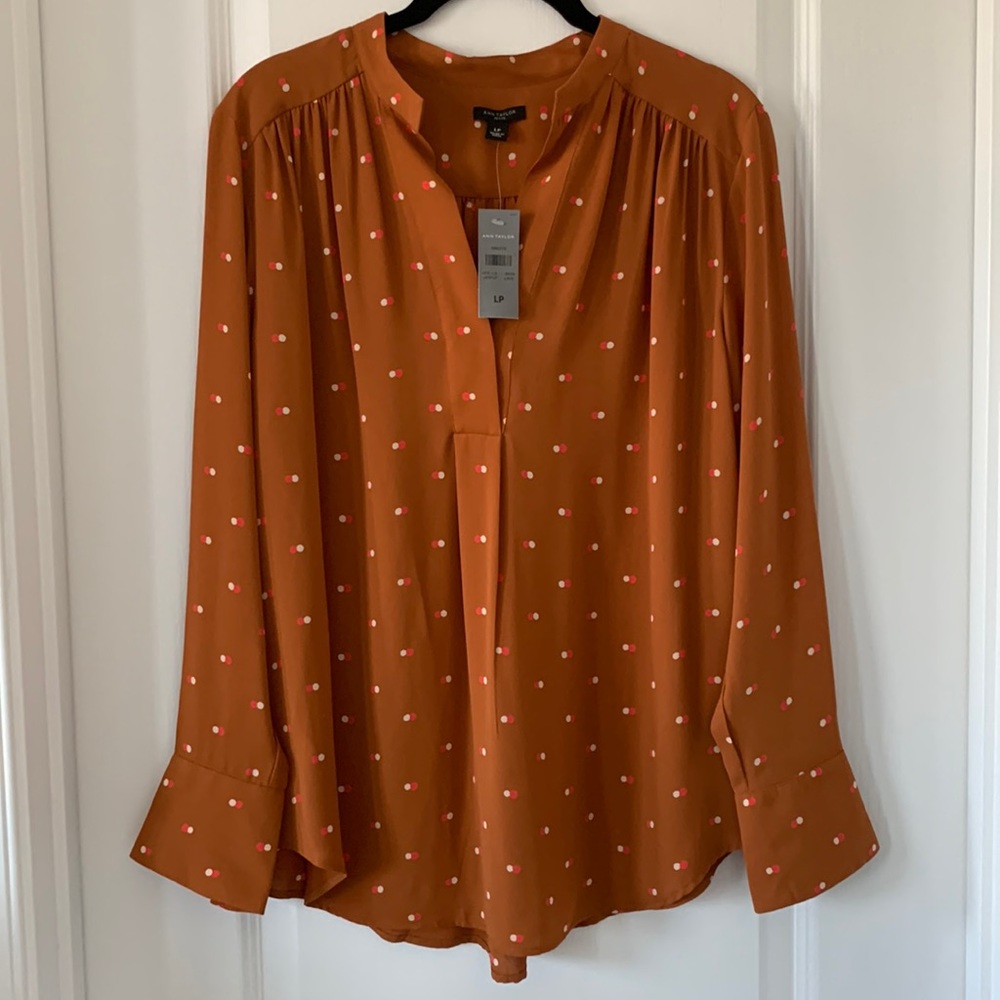 NWT ANN TAYLOR Polka Dot Print Split Neck Pleated Blouse